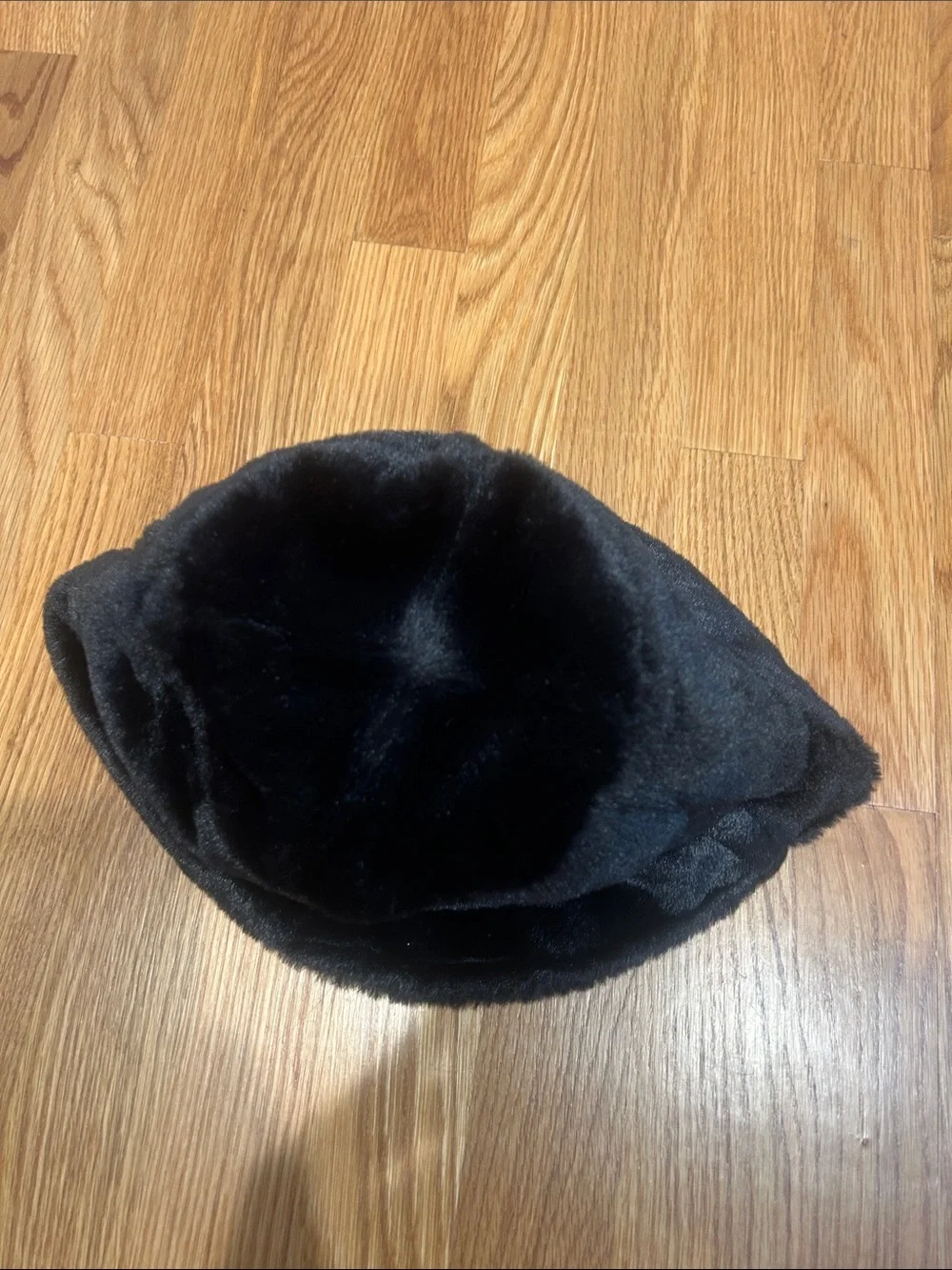 Chic classic 90s Black Faux Fur Fuzzy Chic Bucket Hat women’s one size